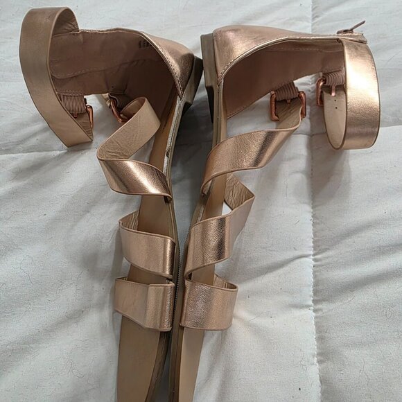 JustFab Women’s Rose Gold Strappy Sandals Size 9 - Picture 3 of 6